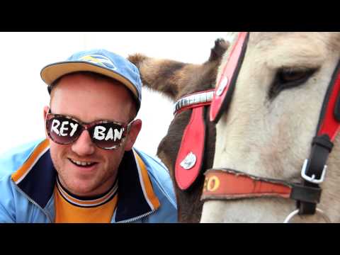 50 Sniffs - Fish Chips and Donkey Ridez (Skegness Summer Holiday)