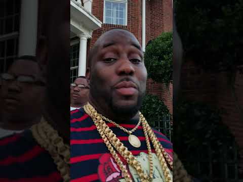 Sauced up Sosa at jucee froot and zed zilla shake that as video shoot