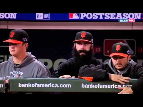 2012/10/21 Wilson keeping entertained