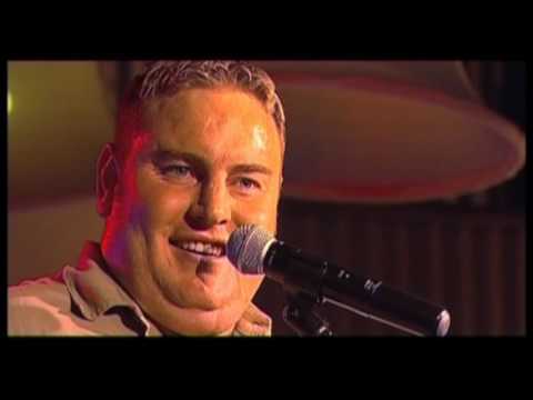 Zak van Niekerk - Vertel 'n Storie (Live) (Official Video)