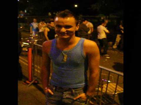 ESSENTIAL NIGHTCLUB WEEKEND 110909 BY CHRISSY DARLING