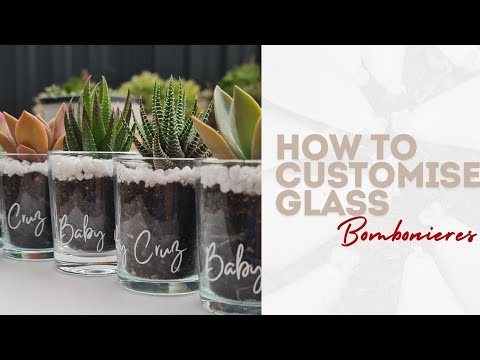 How to customise glass bombonieres