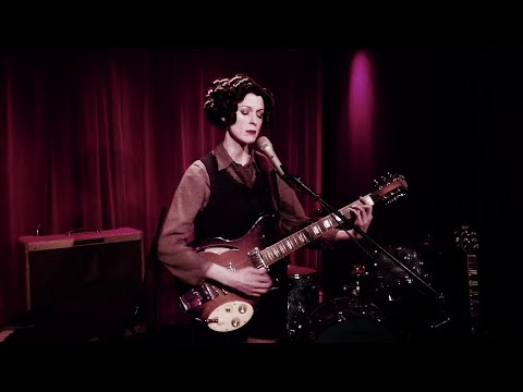 @EMBERHONEY - Heaven is a Silhouette (LIVE Honeytone Session)