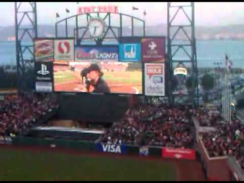 Giants vs Braves NLDS Game 1 Robin Williams
