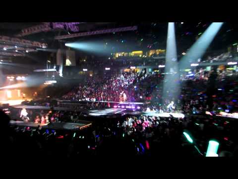 [FANCAM] 120520 SHINee - Ring Ding Dong (2) @ SM Town LA