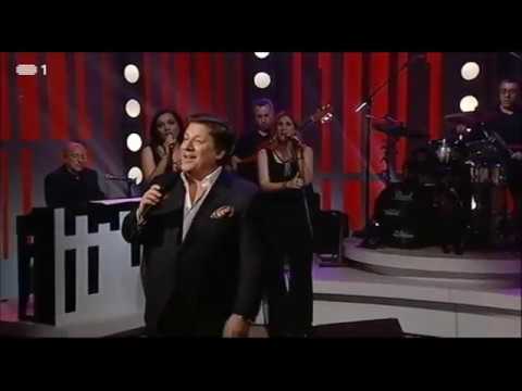 Herman José - "A cor do teu baton" | Cá por Casa | RTP