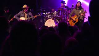 Avett Brothers - The Fall / Another Is Waiting /Head Full of Doubt/Road Full of Promise 9/1/17
