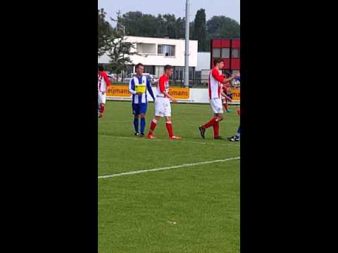 Beuningse Boys 1 - Blauw Wit 1 (30-08-2015)