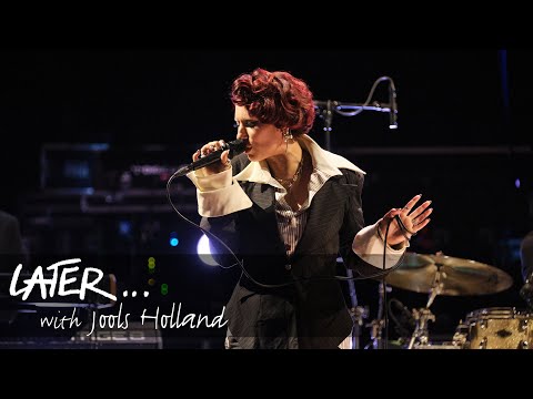 RAYE - Escapism. (Later with Jools Holland)