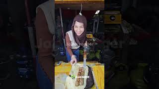 Download lagu Beautiful kebuli rice seller mp3 Download lagu Beautiful kebuli rice seller mp3