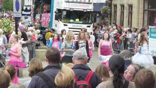 preview picture of video 'Buxton Carnival 2009 - Part 1'