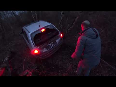 Offroad mit Schrott Autos