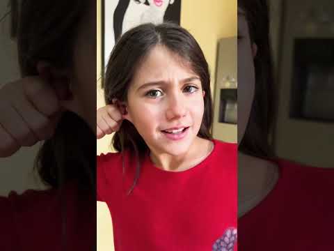 Vanessa ha un buco nell’orecchio!! #vanessaeanastasia #shorts #mammaromina