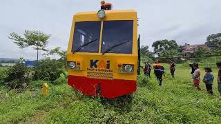 Download lagu THE ELECTRICAL SIGNAL IS ON, BUT THE TRAIN LINE IS OFF AND SUNKEN BY GRASS EVEN THOUGH 2023 WAS P... mp3 Download lagu THE ELECTRICAL SIGNAL IS ON, BUT THE TRAIN LINE IS OFF AND SUNKEN BY GRASS EVEN THOUGH 2023 WAS P... mp3