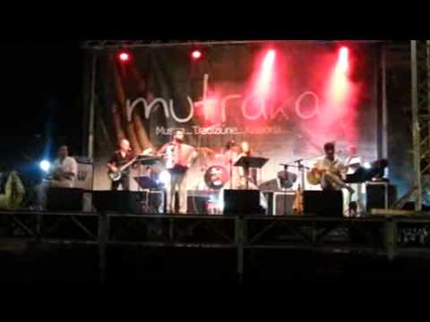 Mutraka - Occhi turchini - live Moschetta di Locri 09/08/2014