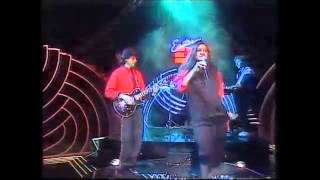 Nazia & Zoheb Hassan Aap Hum Kul Waha & Aap Jaisa Koi TV performances in 1984