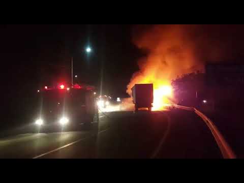 incendiu camion crainimăt
