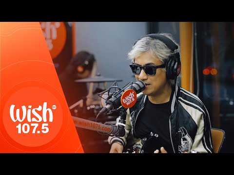 Ely Buendia performs "Bulaklak Sa Buwan" LIVE on Wish 107.5 Bus