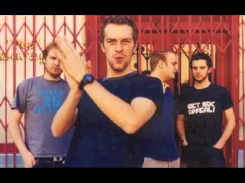 Coldplay: Bigger Stronger (live in Liverpool)