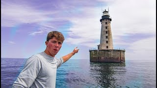 Exploring an Abandoned Light House from the 1800&#39;s (VERY Creepy)