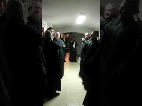 Nikola Rokvić,protojerej Bogdan Stjepanović i dr-Devojka iz grada