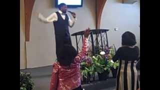 preview picture of video 'Pastor Mayceo Smith preaches Dont you remember!'