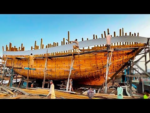 The Craftsman built a large-scale Wooden Boat from Scratch | Boat Building Project