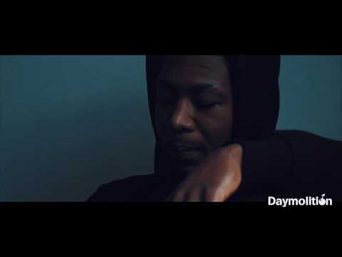 SKYRON - C'est la merde I Daymolition