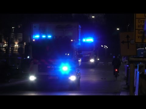 Politie Haakarm Calamiteitenunit + Politie Takel met spoed naar een Incident  in Amsterdam