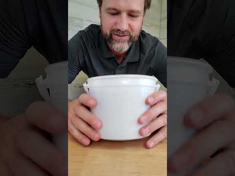 Unboxing and Testing Triple S Channel Cat Bait: Cheese & Blood Flavors | Hog Wild Dippers Review