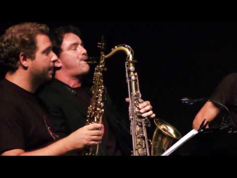 Saxofollia - Bach Plays Sax