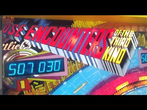 Babysitting a 1978 Gottlieb Close Encounters Pinball Machine for a mate