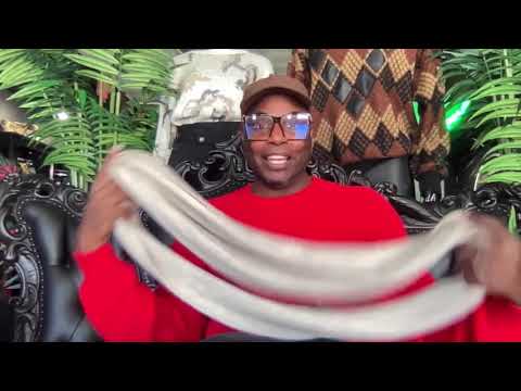 5 Fun and Unique Ways to Wear An Infinity Scarf!