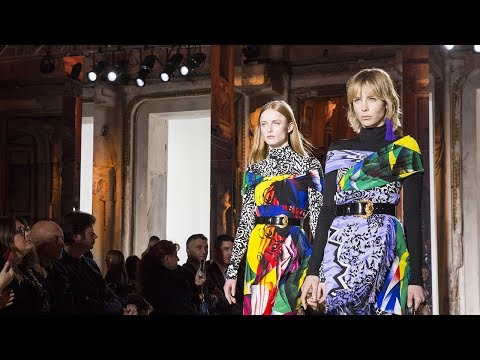 Versace | Fall Winter 2018/2019 Full Fashion Show | Exclusive