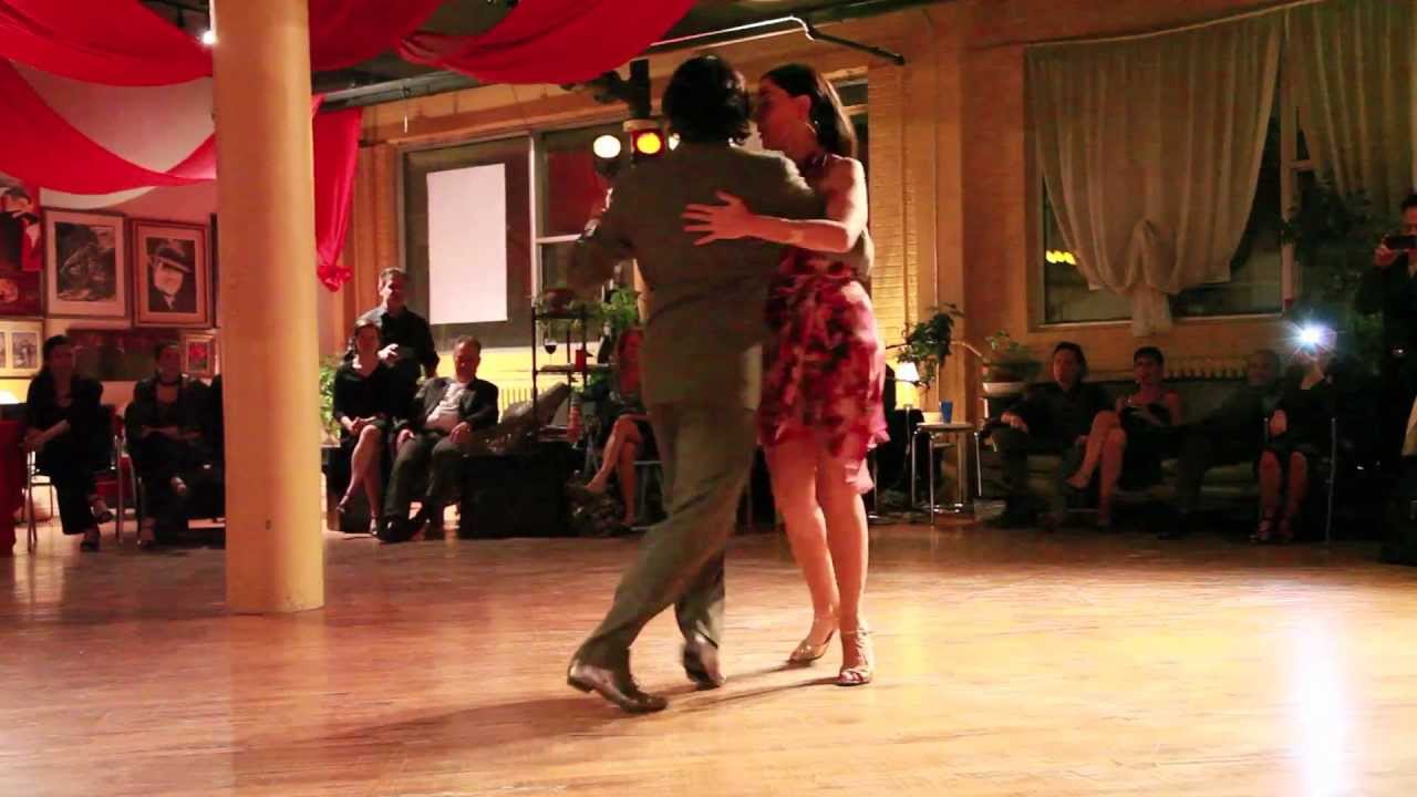 Julio Mendez et Mariana Galassi, "Milonga brava", (2de3).