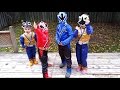 A Power Rangers Halloween! Check the costumes ...