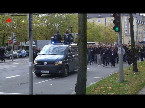 Giesing steht Kopf - Derby TSV 1860 gegen  FC Bayern II im Grünwalder Stadion