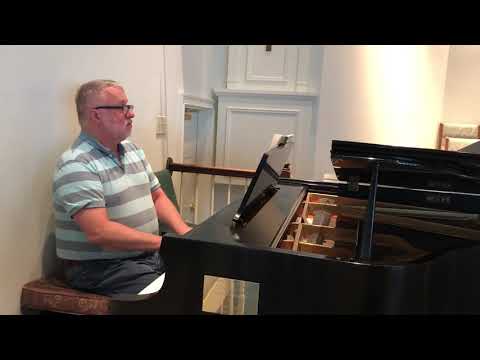 Rick Robertson plays “Serenade” by Melody Bober