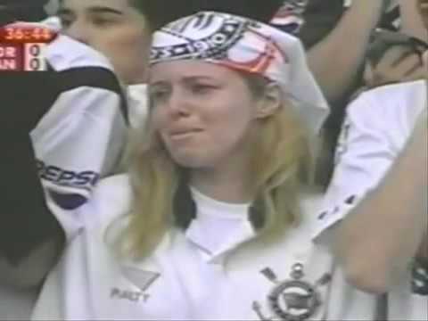 Corinthians 2 x 3 Santos   Final do Campeonato Brasileiro 2002   1º tempo   Melhores momentos