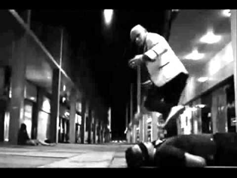 Limp Bizkit Vs. The Prodigy - Rollin' Voodoo People (Pendulum Remix).mp4