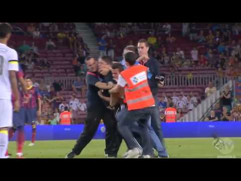 Fanny Trying To Attack Neymar! Barcelona vs Santos 2013