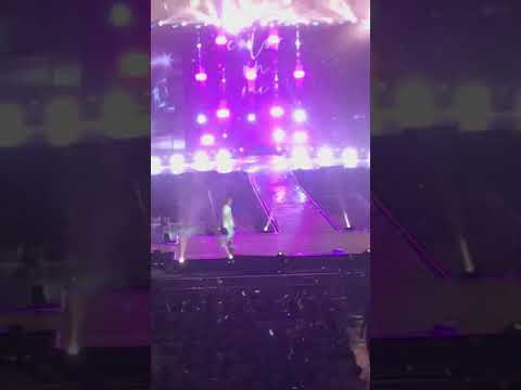 190921 Kang Daniel color on me in Kuala Lumpur - Ending