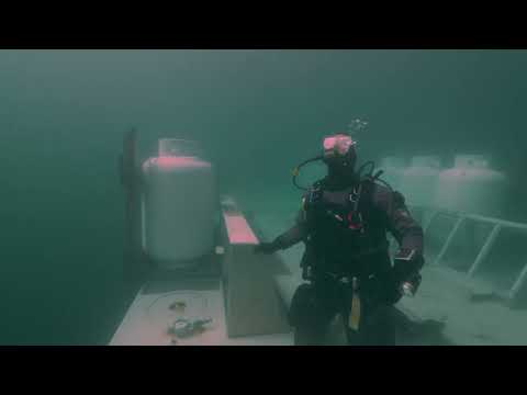 Exploring Below the Photic Zone in a Research Submersible