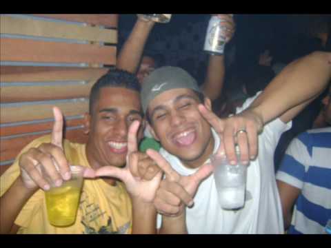 Excentric - Se o mágico faz mágica a feiticeira faz feitiço - Furacão 2000