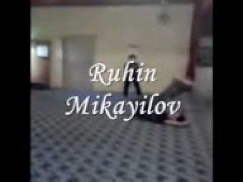 Kapuyera . Ruhin Mikayilov