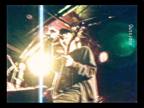「Outsider」 MUSIC VIDEO のサムネイル