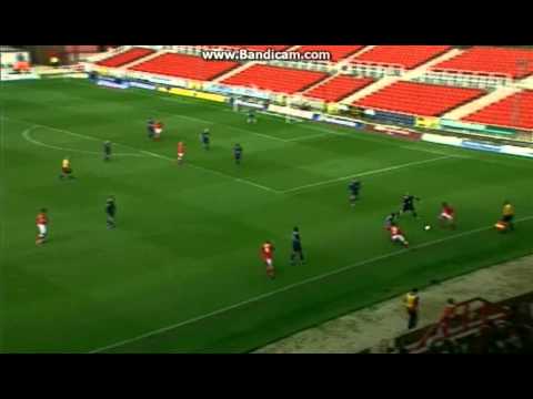 Swindon Town 3-0 Hartlepool United - 28th August 2004