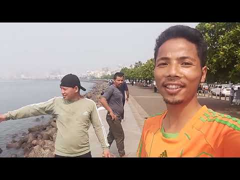 marine drive beach in mumbai #ganeshchintan #india #vlog