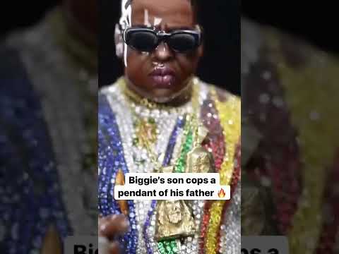 CJ Wallace copped a pendant of his father Biggie 🔥 (via @mazzanewyorkofficial)