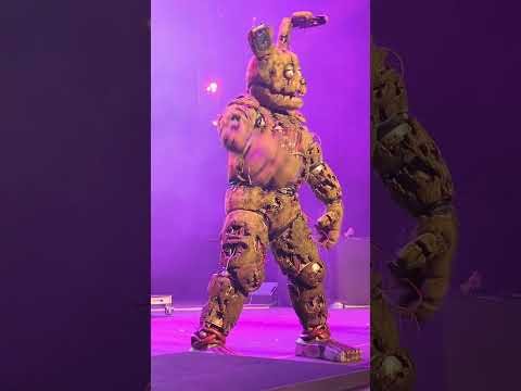 a rabbit of many talents #jtmusic #fnaf #fivenightsatfreddys #springtrap